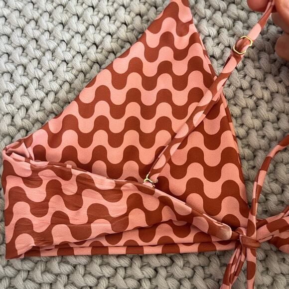 Skatie• ‘Sarah’ Bikini Top in SLATER - Picture 11 of 17